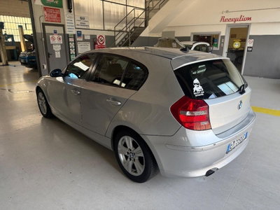 BMW Serie 1 116i cat 5 porte Futura (9)