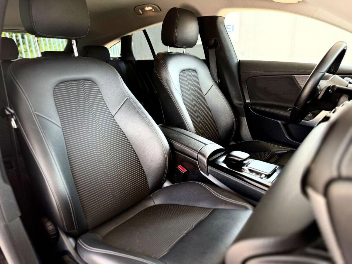 Mercedes-Benz CLA Shooting Brake 180 Shooting Brake Sport (19)