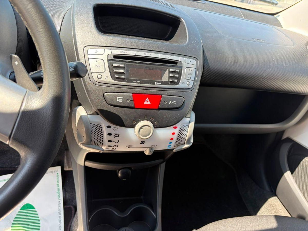 Citroen C1 1.0 3 porte DeeJay (11)