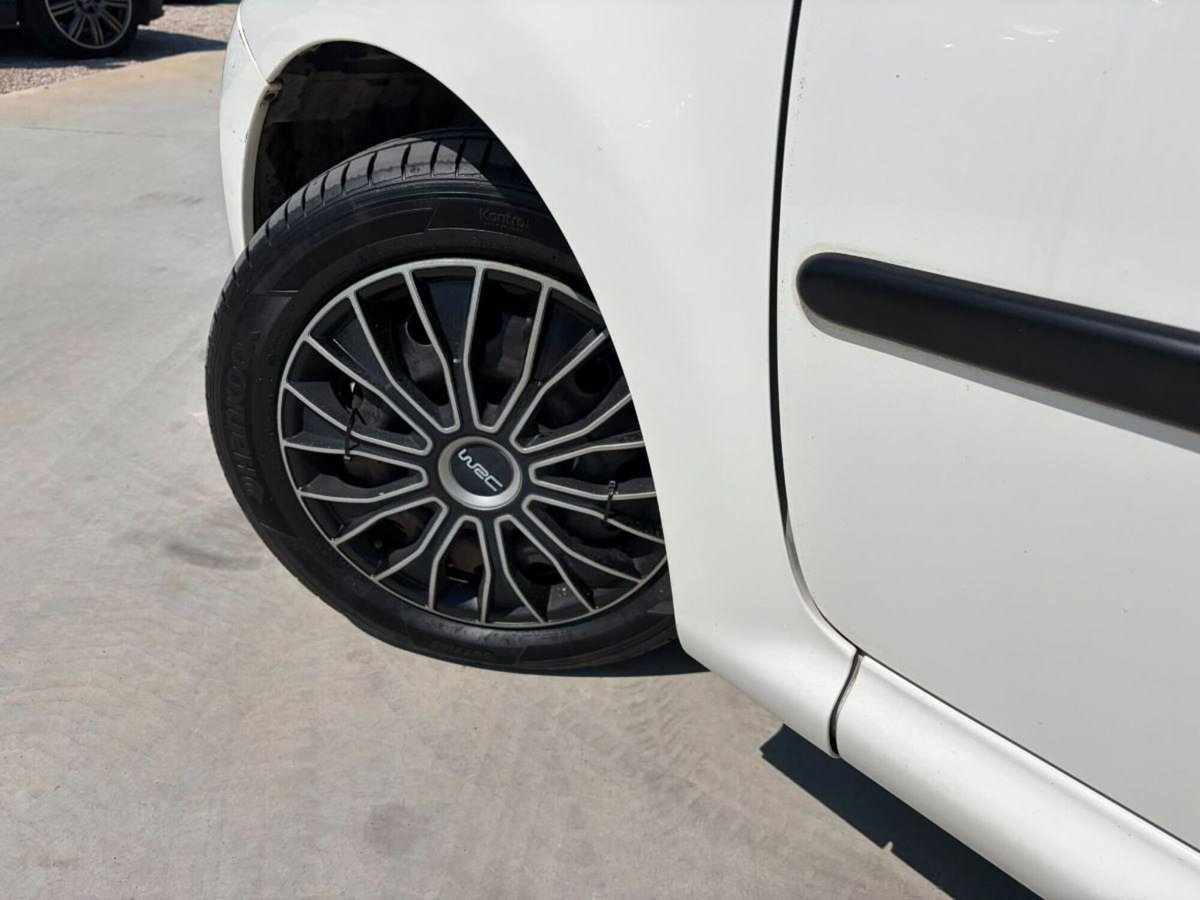 Citroen C1 1.0 3 porte DeeJay (15)