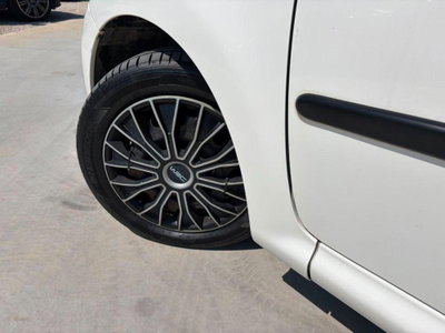 Citroen C1 1.0 3 porte DeeJay (15)