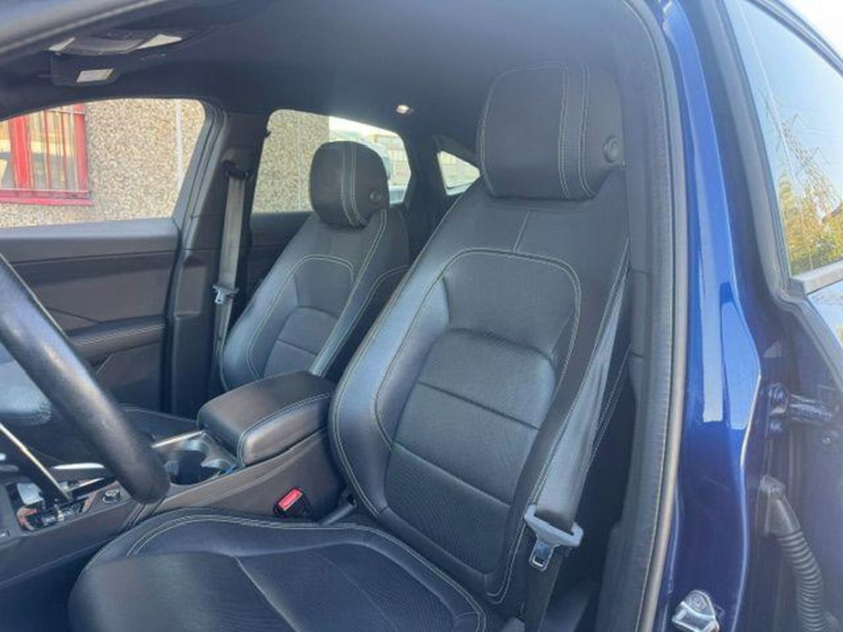 Jaguar E-Pace 1.5 I3 PHEV 300 CV AWD Auto R-Dynamic S (11)