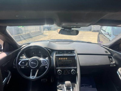 Jaguar E-Pace 2.0D I4 163 CV AWD Auto R-Dynamic Black (11)