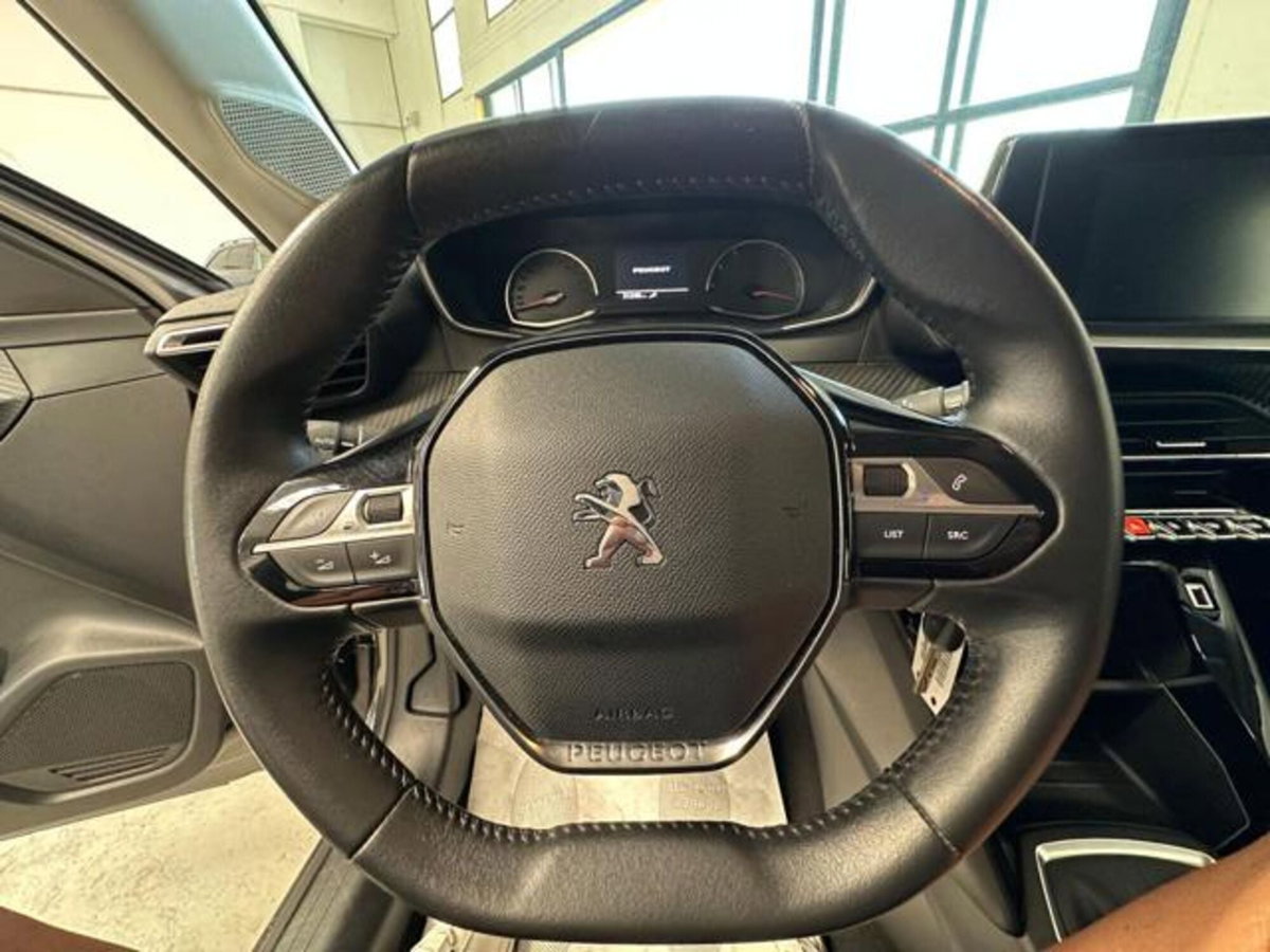 Peugeot 208 1.2 puretech Active s&s 100cv (13)