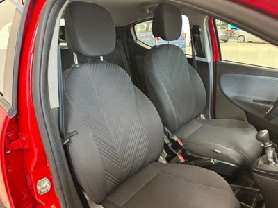 Lancia Ypsilon 1.0 FireFly 5 porte S&S Hybrid Ecochic Gold (12)