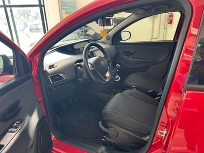 Lancia Ypsilon 1.0 FireFly 5 porte S&S Hybrid Ecochic Gold (13)
