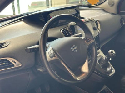 Lancia Ypsilon 1.0 FireFly 5 porte S&S Hybrid Ecochic Gold (14)