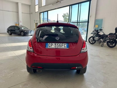Lancia Ypsilon 1.0 FireFly 5 porte S&S Hybrid Ecochic Gold (9)