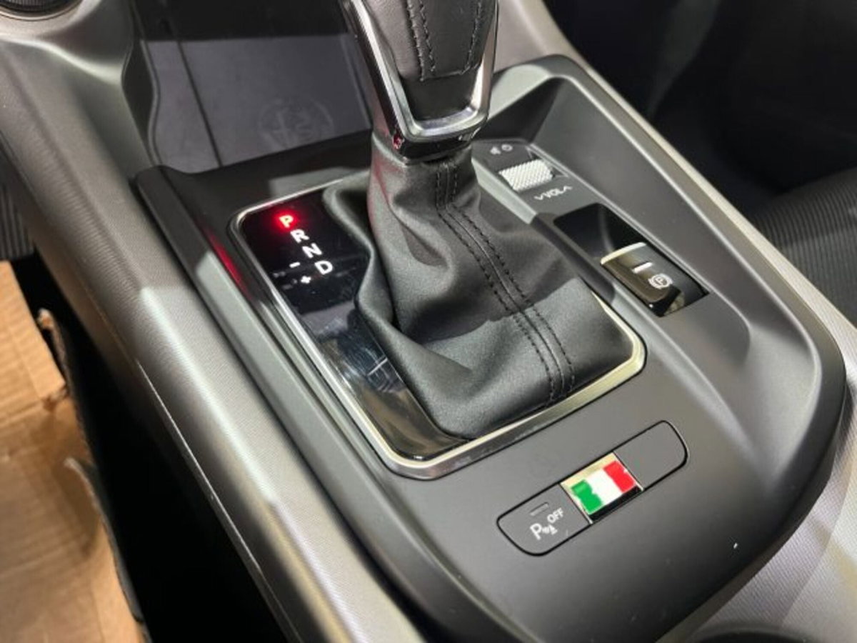Alfa Romeo Tonale 1.5 hybrid Sprint 130cv tct7 (14)