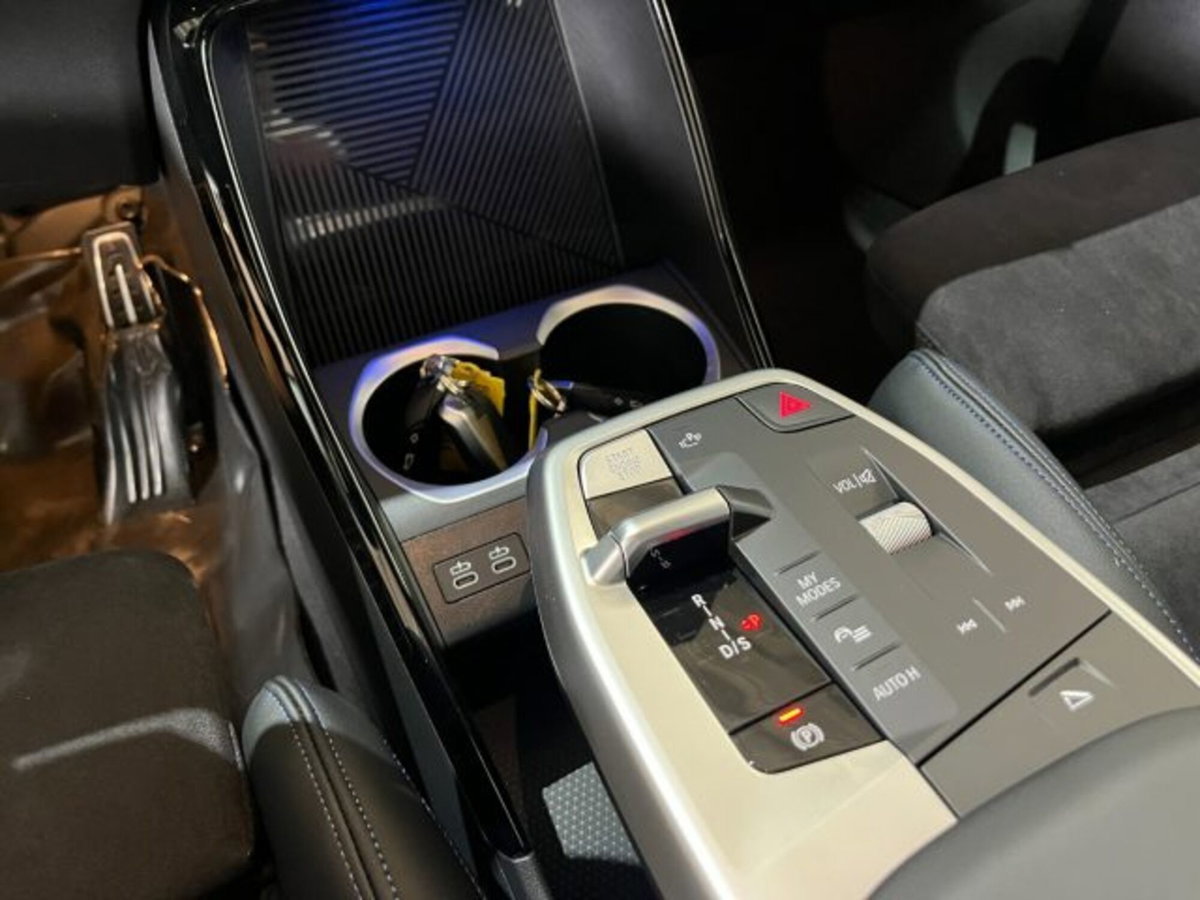 BMW X1 sDrive 18i Msport (14)