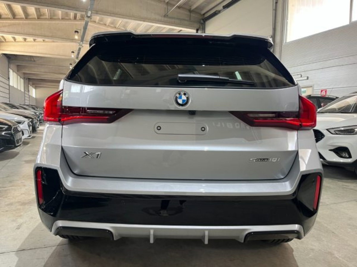 BMW X1 sDrive 18i Msport (5)