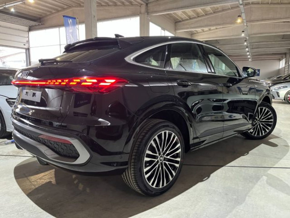 Audi Q5 Sportback 2.0 tfsi mhev+ S line edition 204cv s-tronic (7)