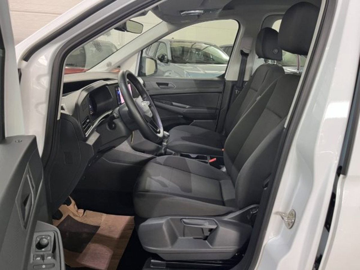 Ford Tourneo Connect 2.0 EcoBlue 102 CV Plus (6)