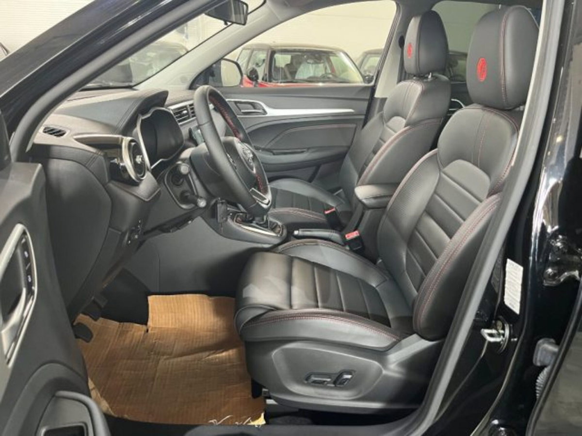 Mg ZS ZS 1.5 Luxury (10)