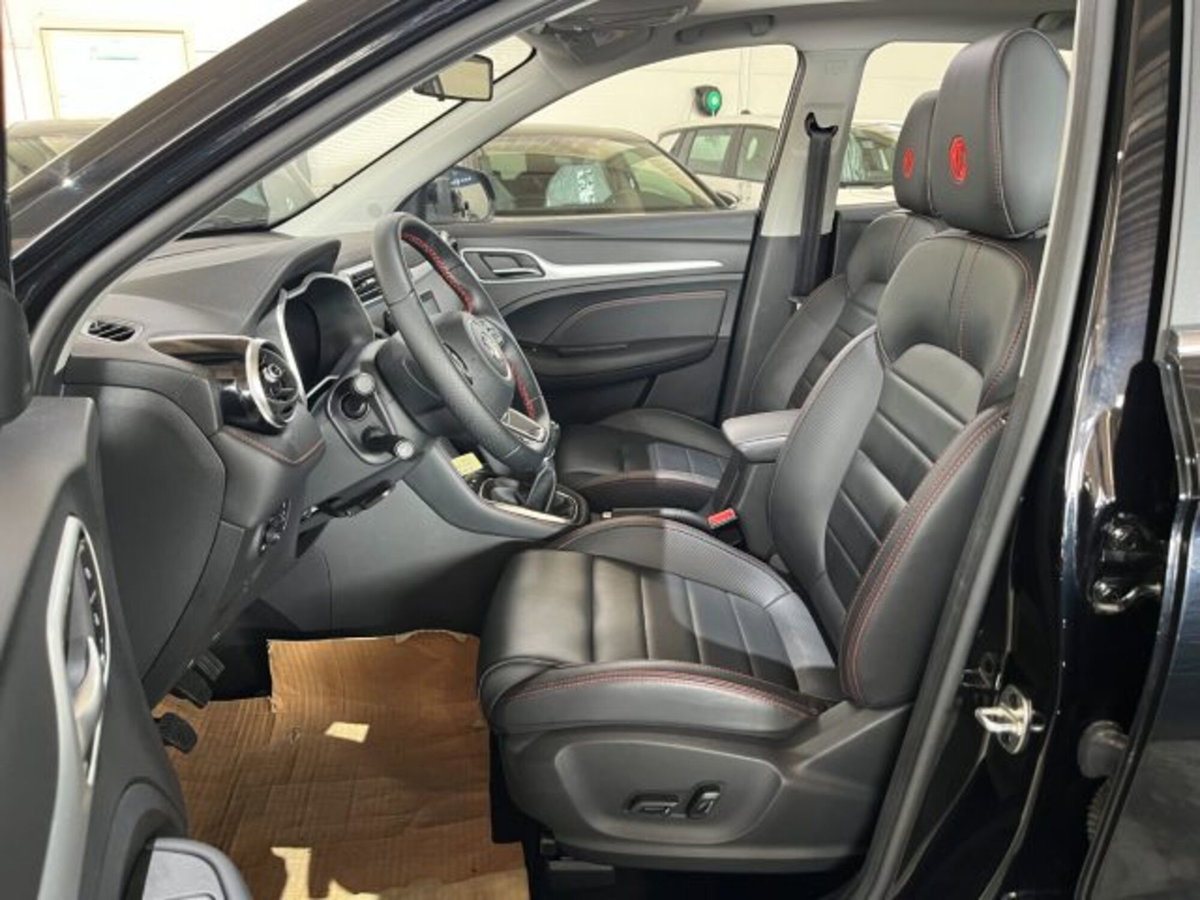 Mg ZS ZS 1.0 Luxury (10)