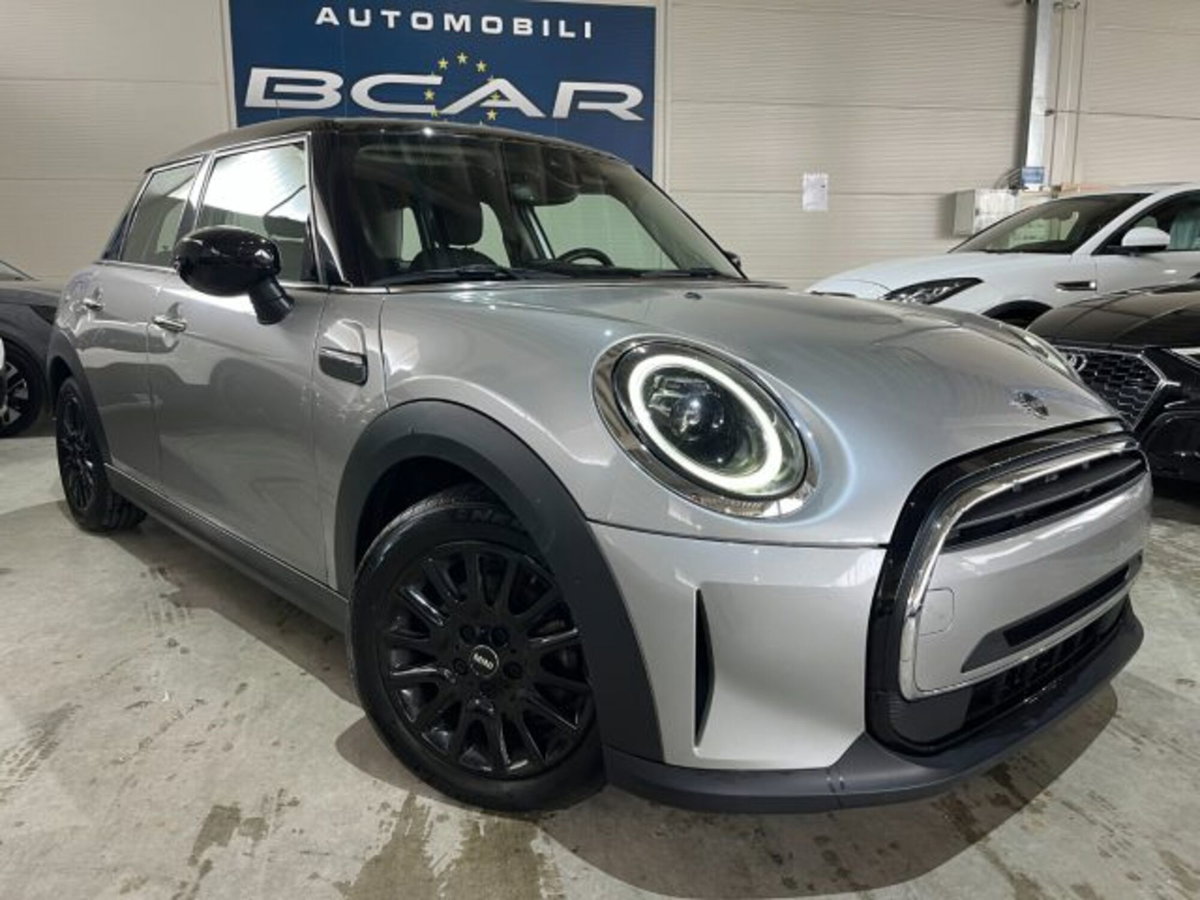 MINI Mini 1.5 Cooper 5 porte (2)