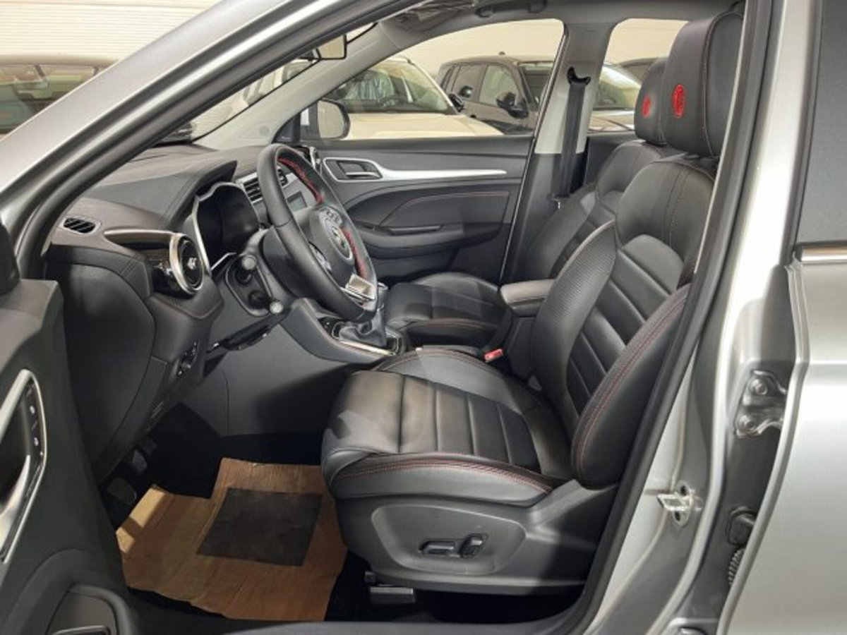 Mg ZS ZS 1.0 Luxury (11)