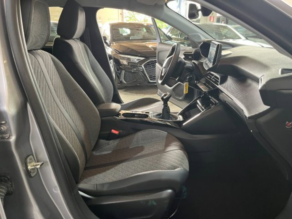 Peugeot 208 1.2 puretech Active s&s 100cv (19)