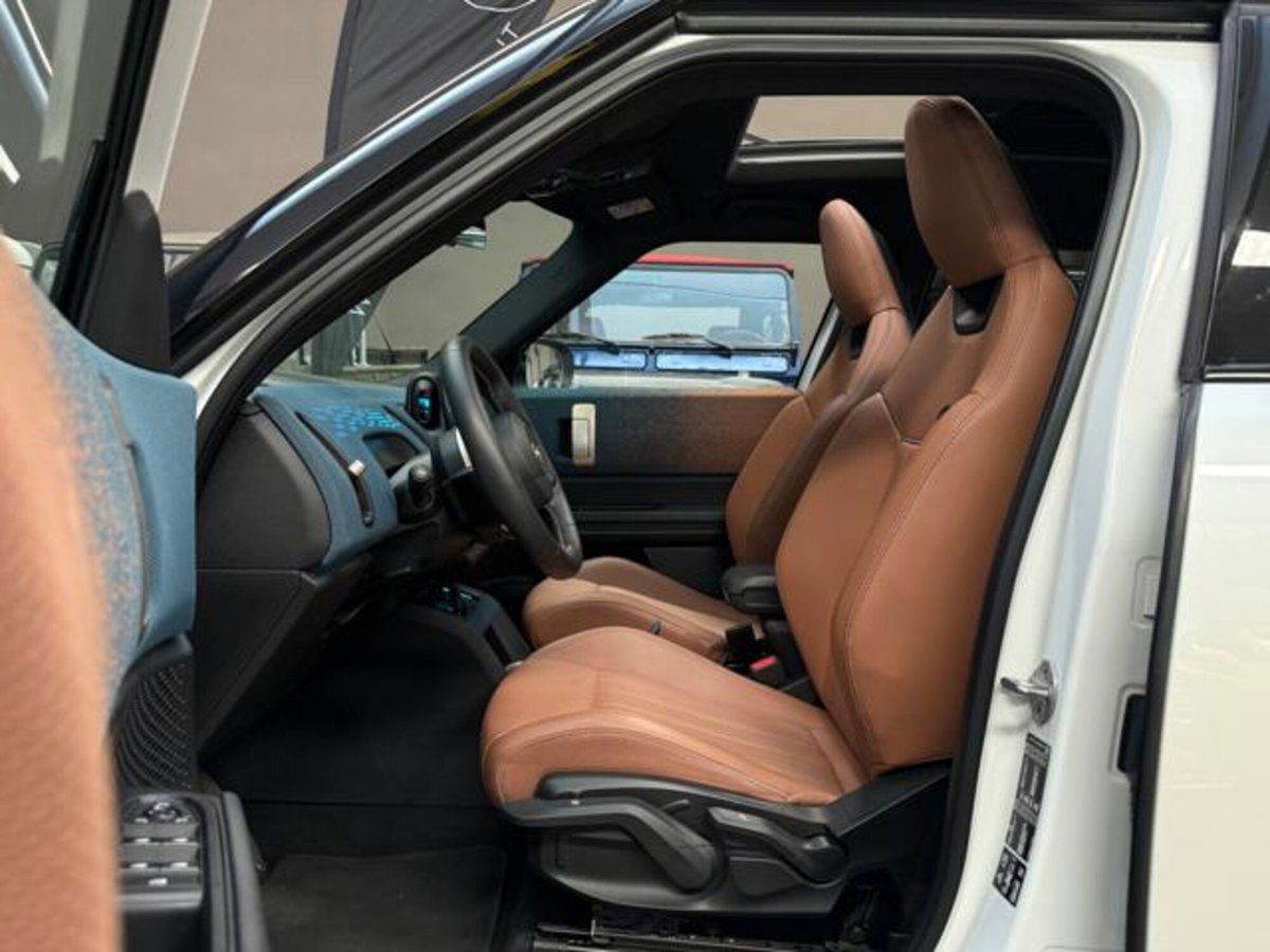 MINI Mini Countryman E Favoured (8)