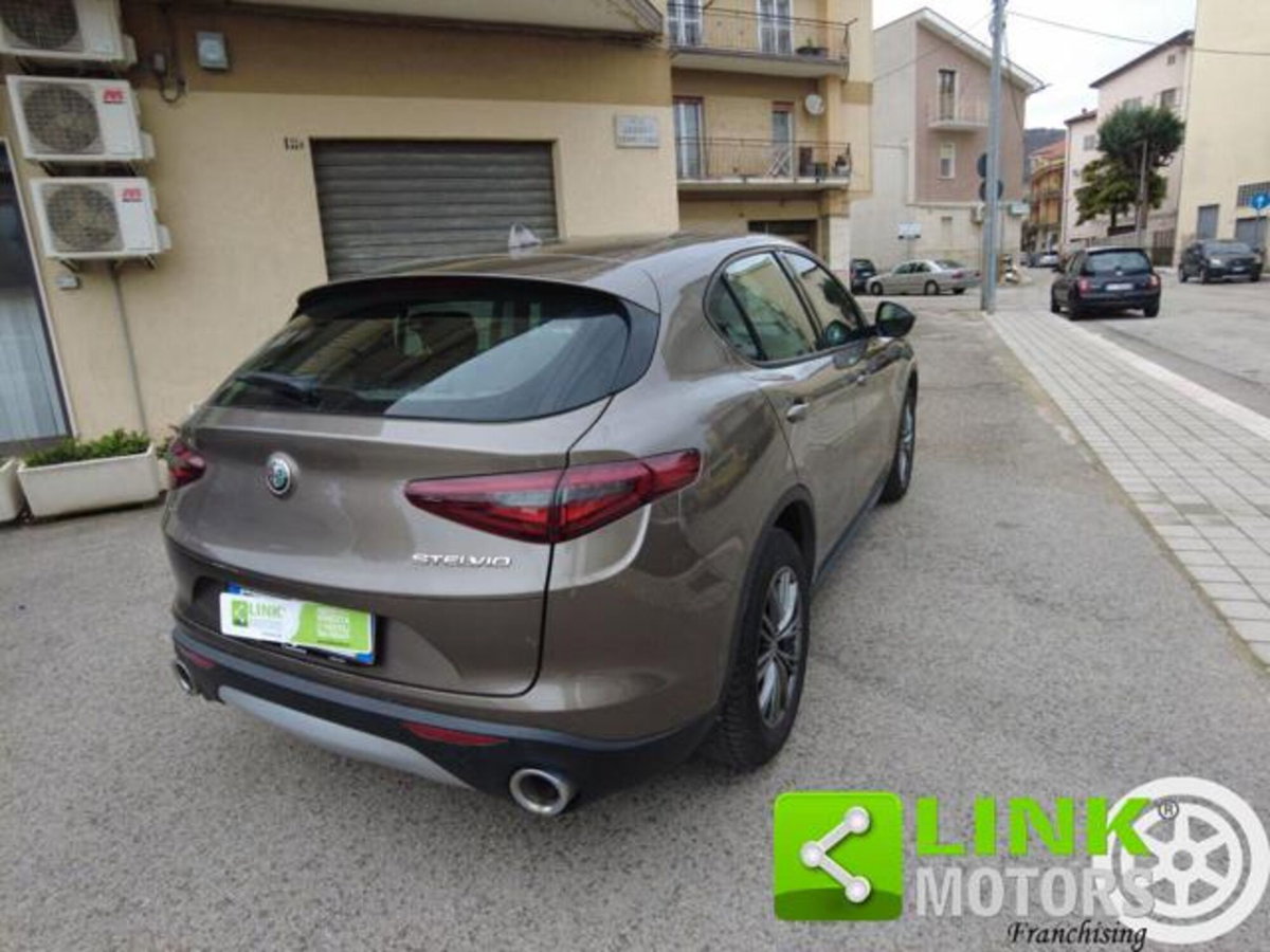 Alfa Romeo Stelvio Stelvio 2.2 Turbodiesel 180 CV AT8 Q4 Business (10)