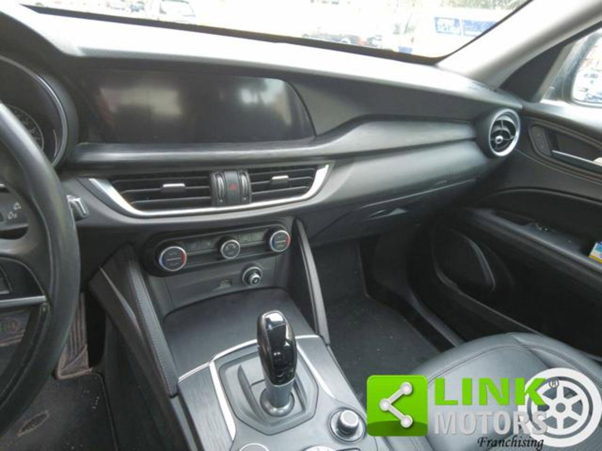 Alfa Romeo Stelvio Stelvio 2.2 Turbodiesel 180 CV AT8 Q4 Business (8)