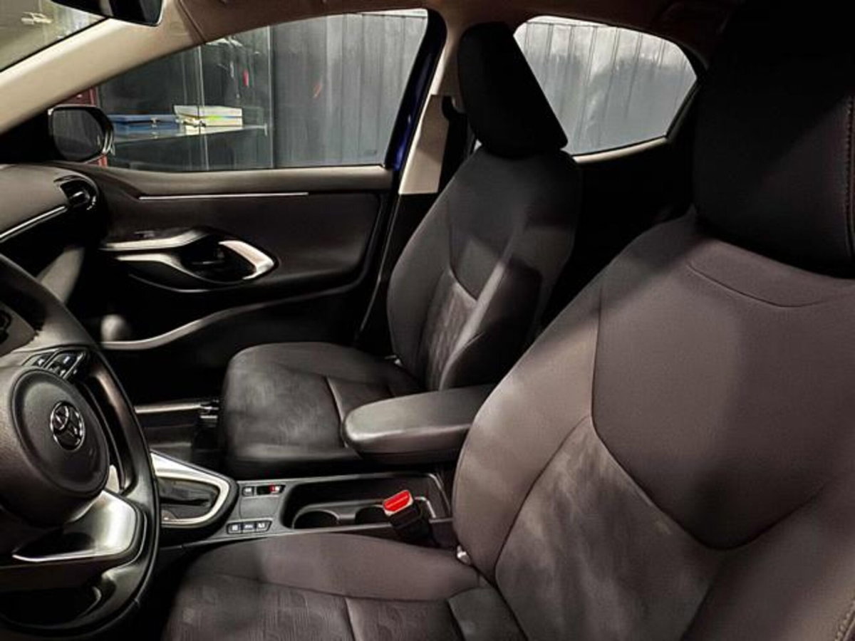 Toyota Yaris Cross 1.5 Hybrid 5p. E-CVT Premiere (10)