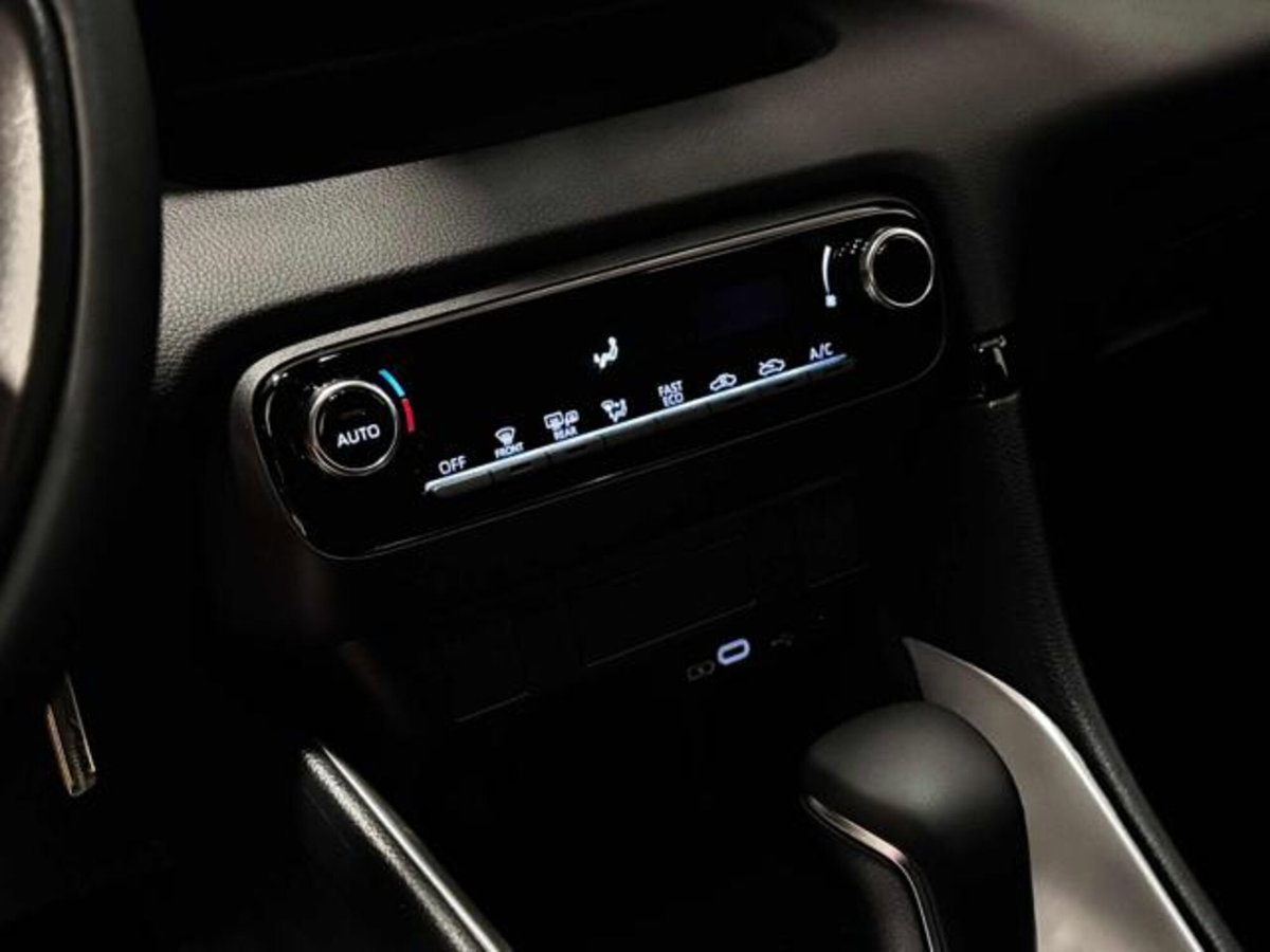 Toyota Yaris Cross 1.5 Hybrid 5p. E-CVT Premiere (12)