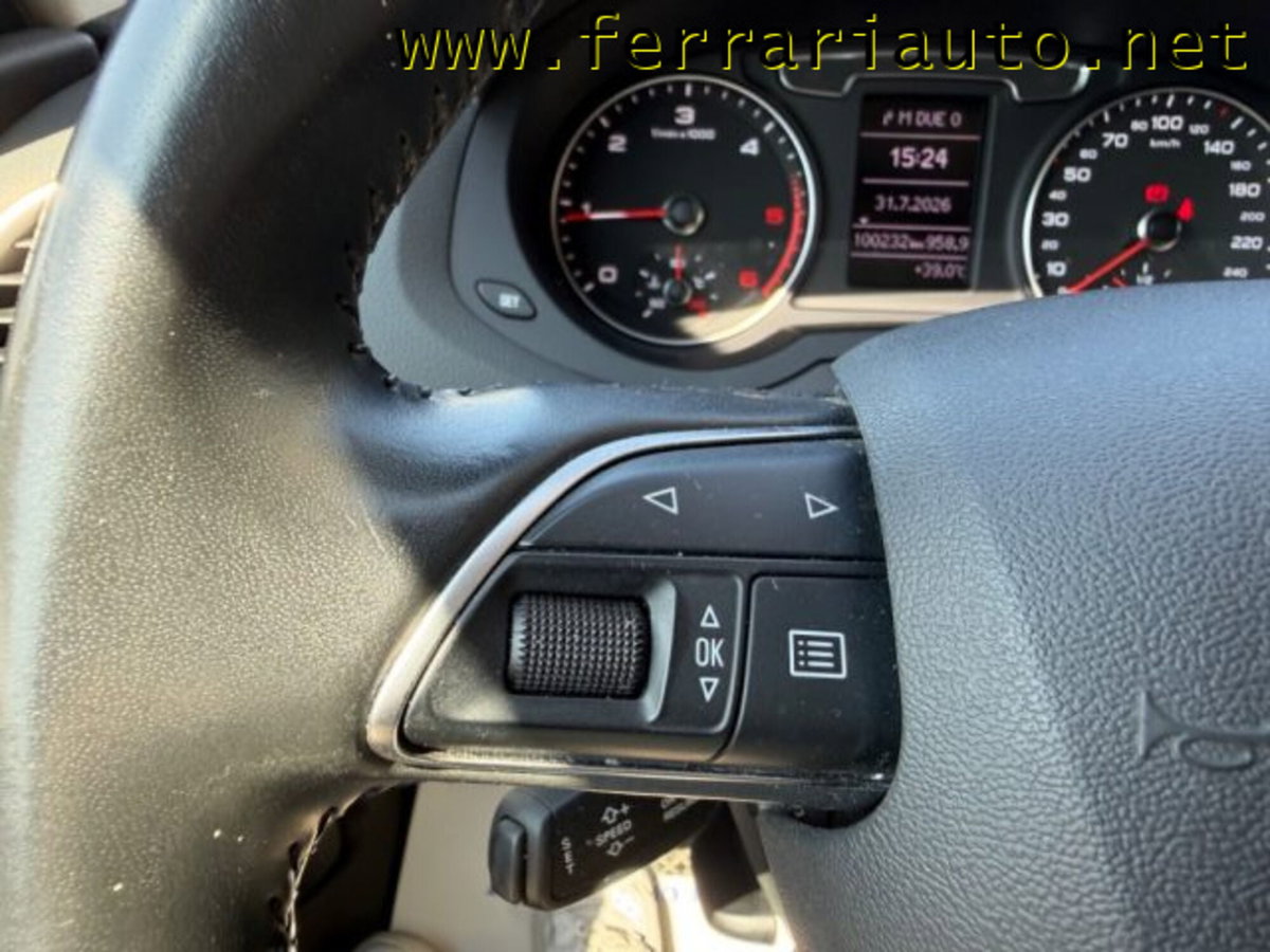 Audi Q3 2.0 TDI 120 CV Business (20)
