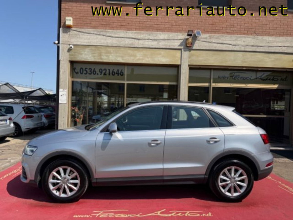 Audi Q3 2.0 TDI 120 CV Business (5)