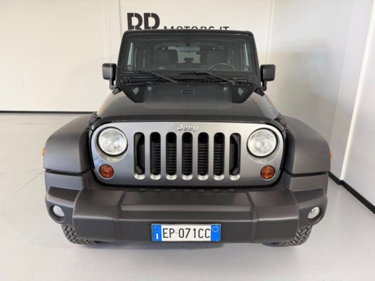 Jeep Wrangler 2.8 CRD DPF Mountain Auto (2)