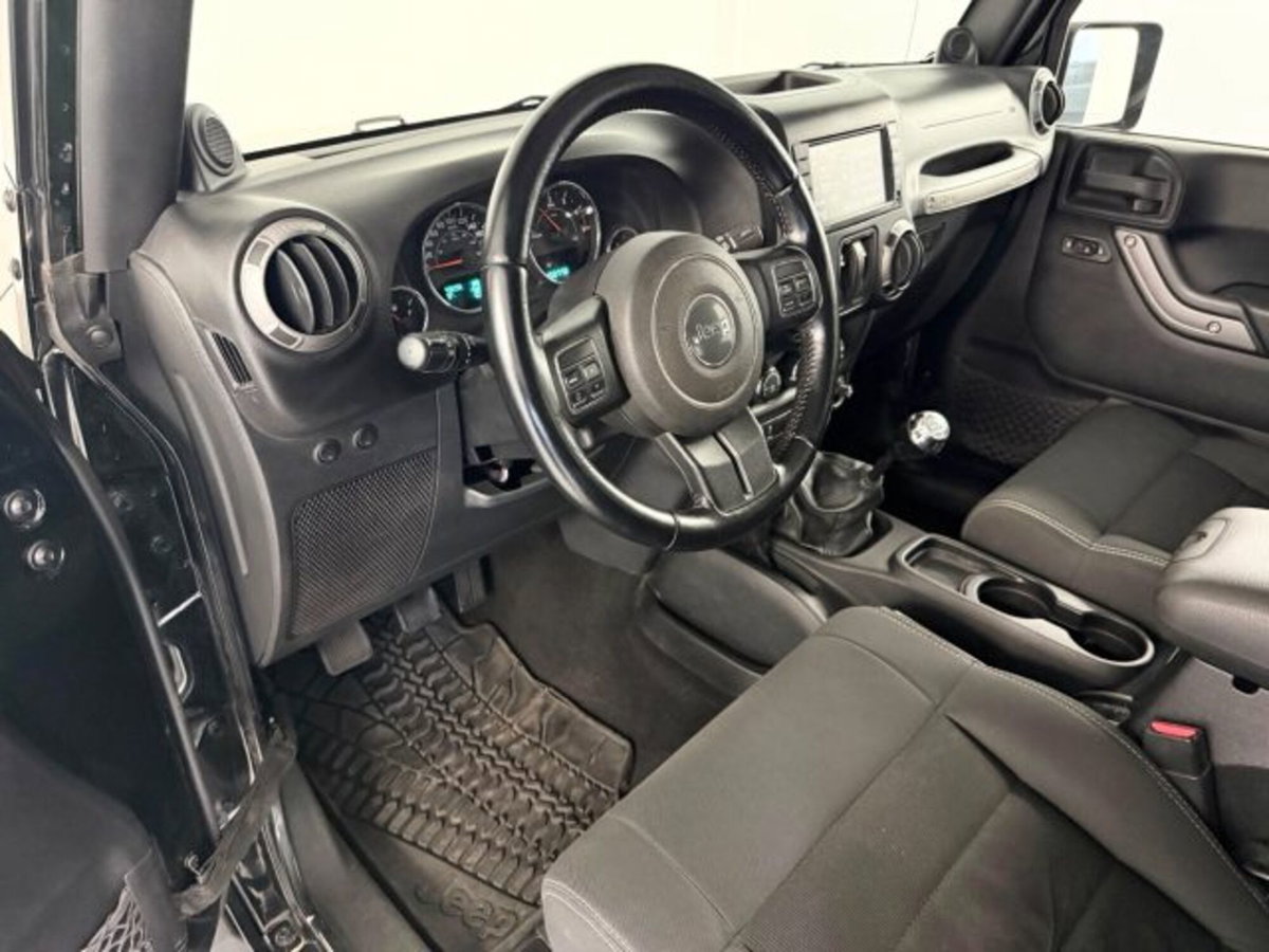 Jeep Wrangler 2.8 CRD DPF Mountain Auto (4)