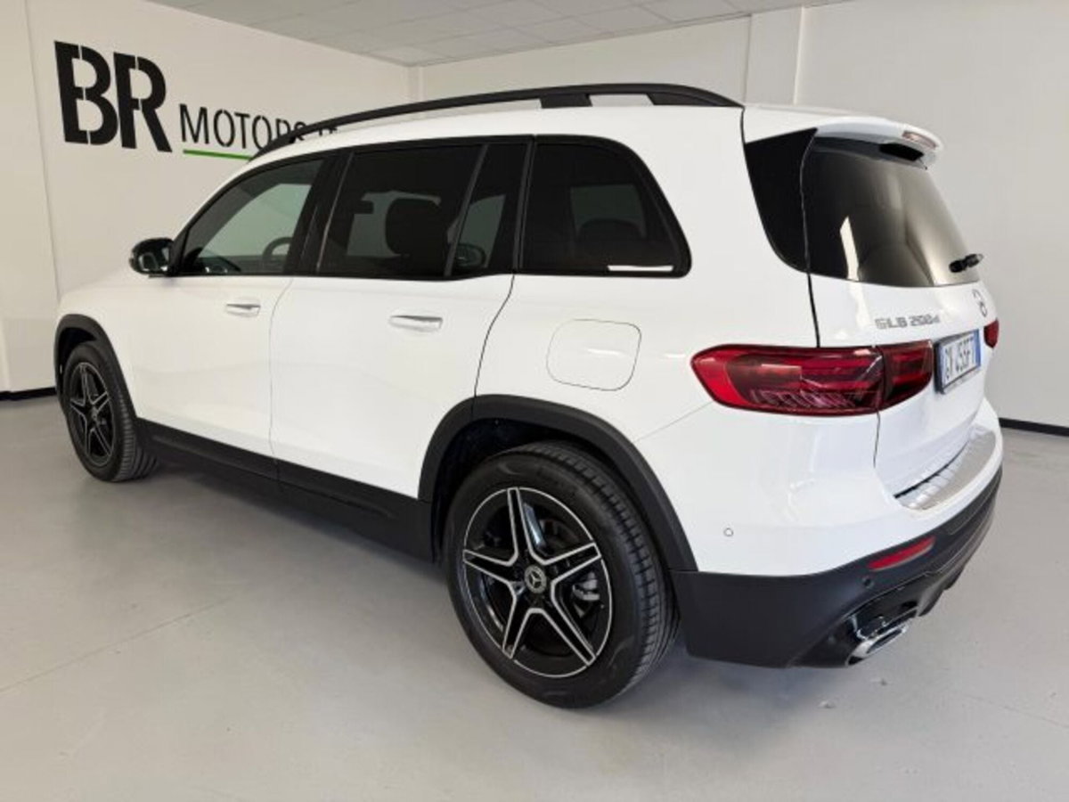 Mercedes-Benz GLB 200 d AMG Line Premium auto (7)