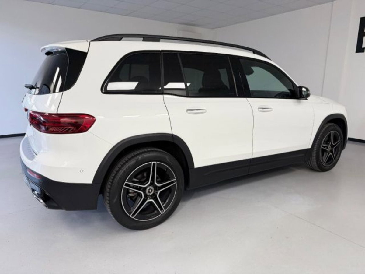 Mercedes-Benz GLB 200 d AMG Line Premium auto (9)