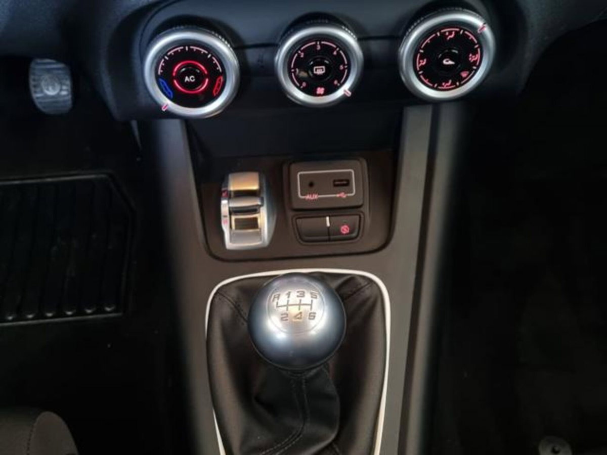 Alfa Romeo Giulietta 1.6 JTDm Giulietta 120cv (11)