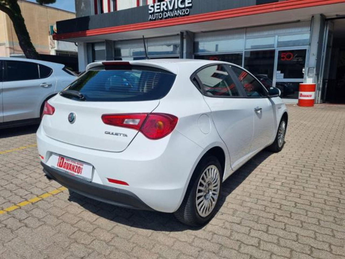 Alfa Romeo Giulietta 1.6 JTDm Giulietta 120cv (17)