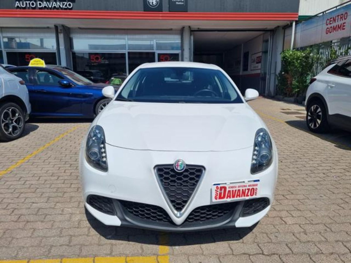 Alfa Romeo Giulietta 1.6 JTDm Giulietta 120cv (2)