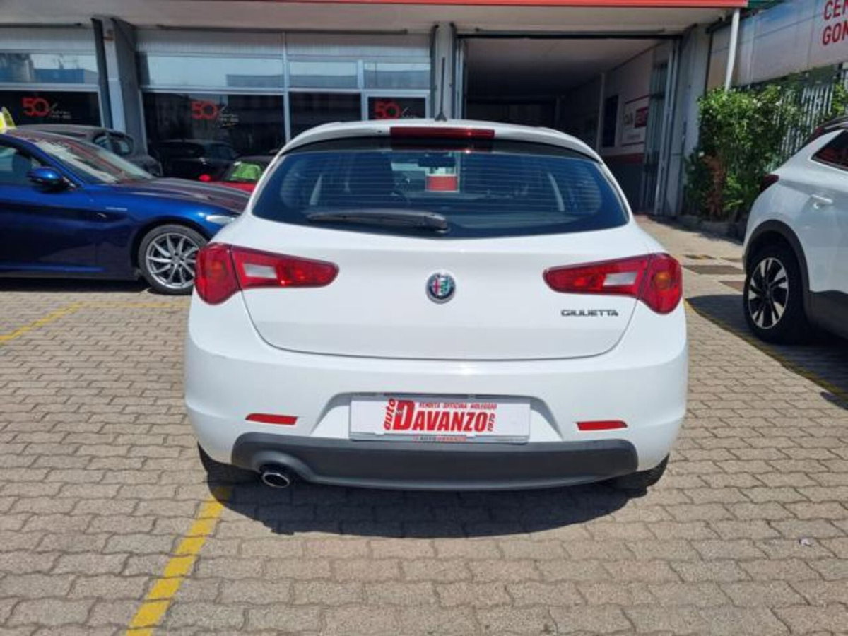 Alfa Romeo Giulietta 1.6 JTDm Giulietta 120cv (3)