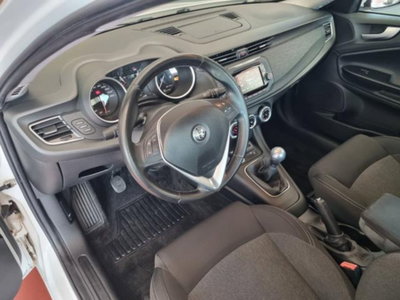 Alfa Romeo Giulietta 1.6 JTDm Giulietta 120cv (7)