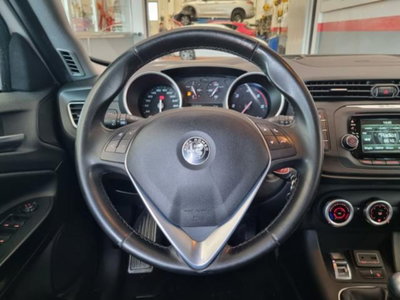 Alfa Romeo Giulietta 1.6 JTDm Giulietta 120cv (9)