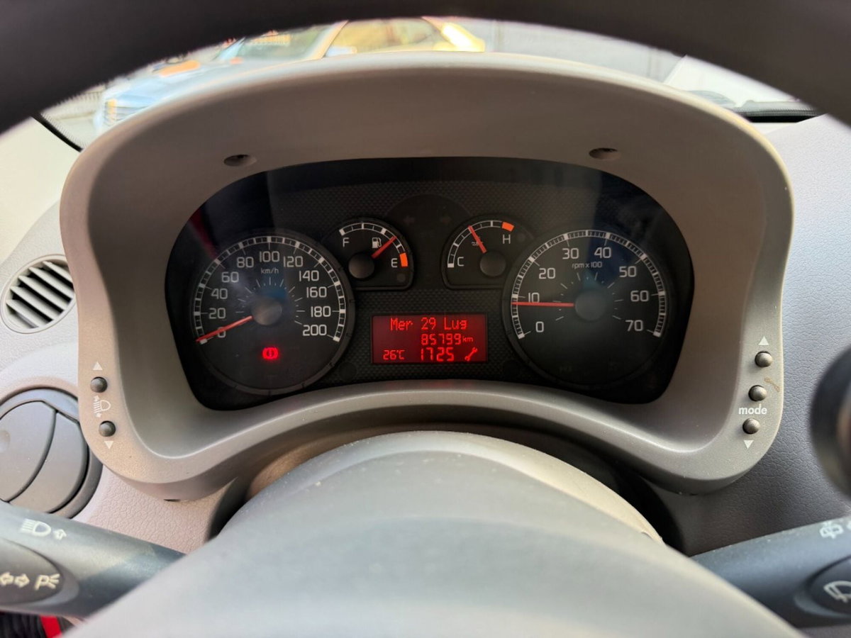 Fiat Panda 1.2 Alessi (12)
