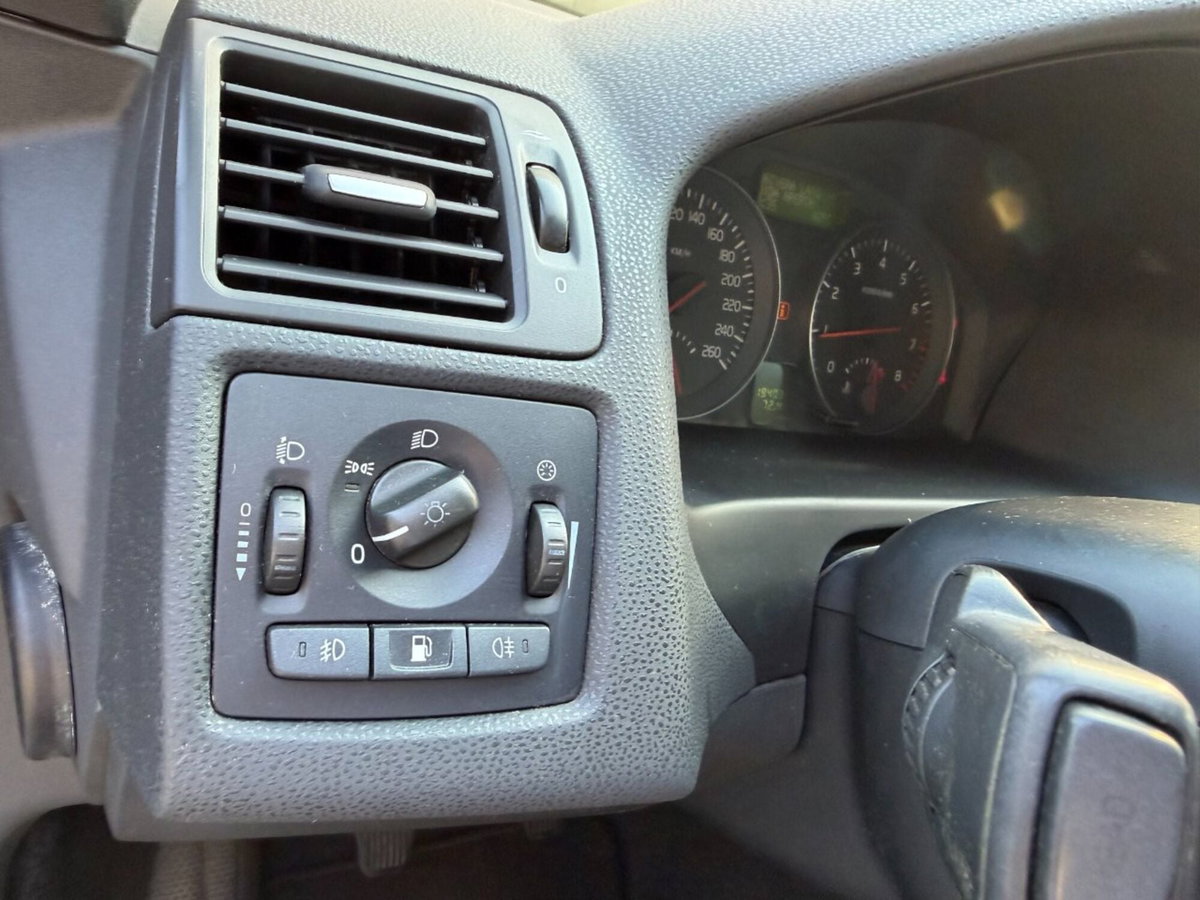 Volvo V50 1.6 POLAR (11)