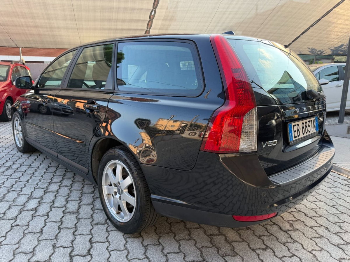 Volvo V50 1.6 POLAR (3)