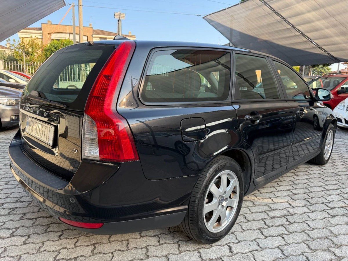 Volvo V50 1.6 POLAR (6)