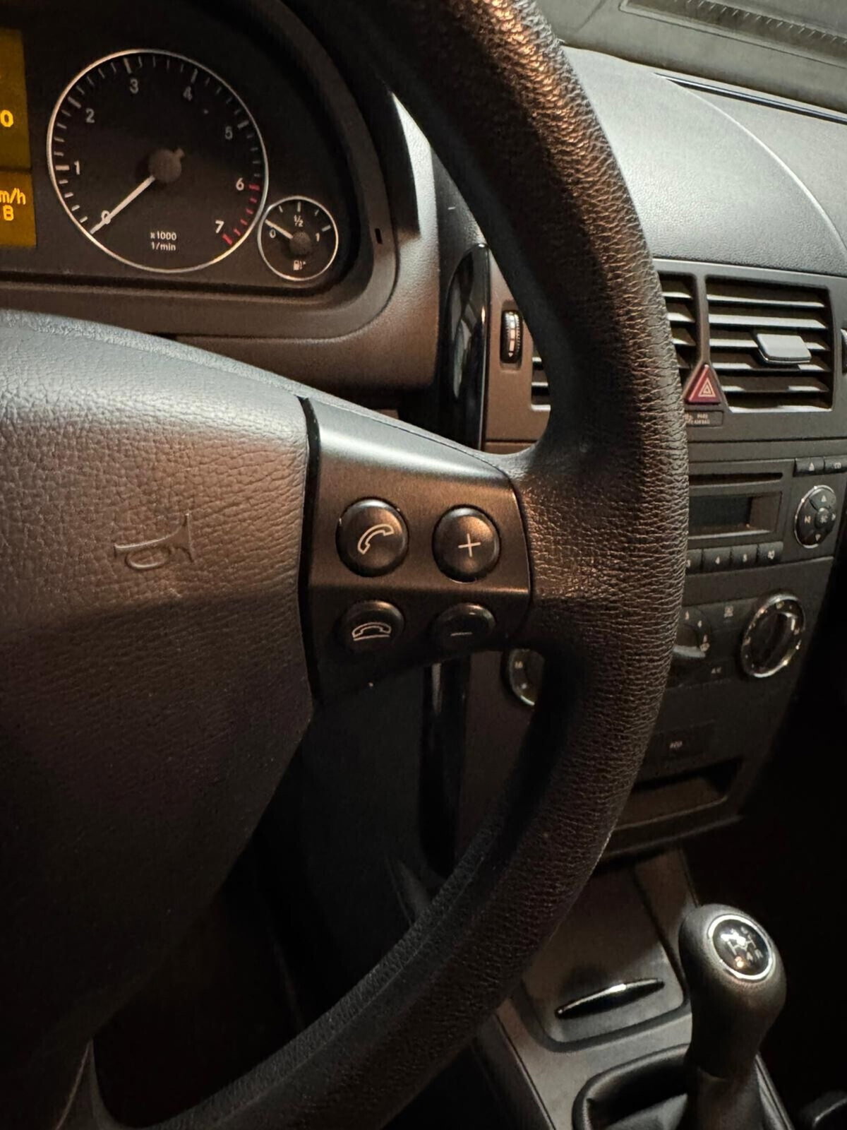 Mercedes-Benz Classe A 160 BlueEFFICIENCY (13)