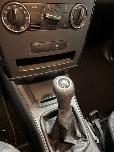 Mercedes-Benz Classe A 160 BlueEFFICIENCY (15)