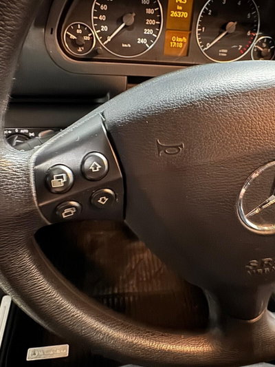 Mercedes-Benz Classe A 160 BlueEFFICIENCY (18)