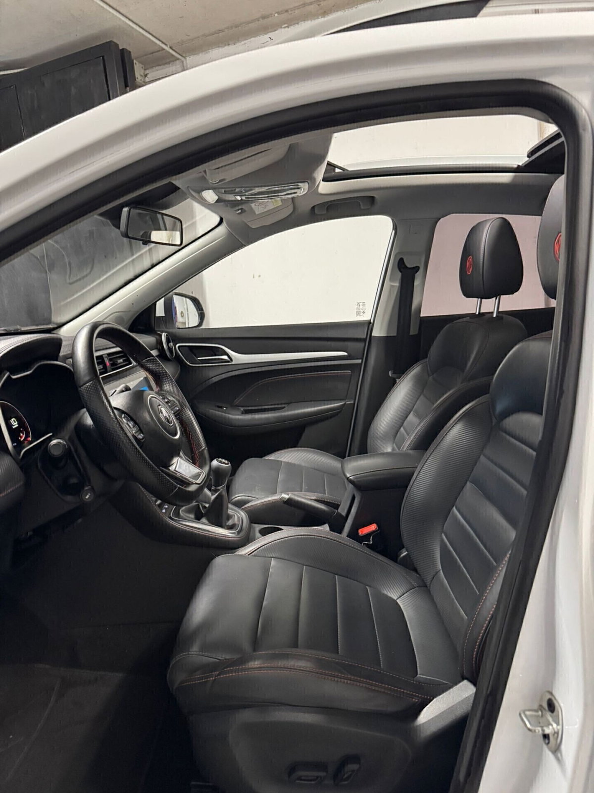Mg ZS (2021-->) ZS 1.0T-GDI aut. Comfort (15)