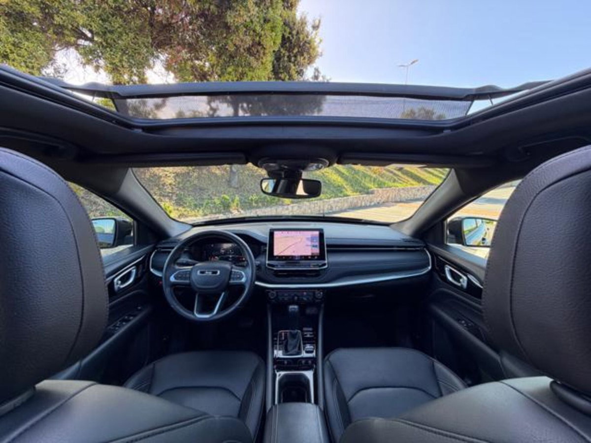 Jeep Compass full-electric Overland 4xe 375cv auto (12)