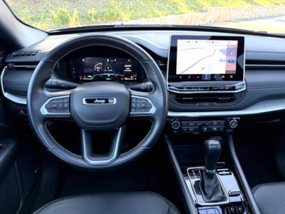 Jeep Compass full-electric Overland 4xe 375cv auto (14)