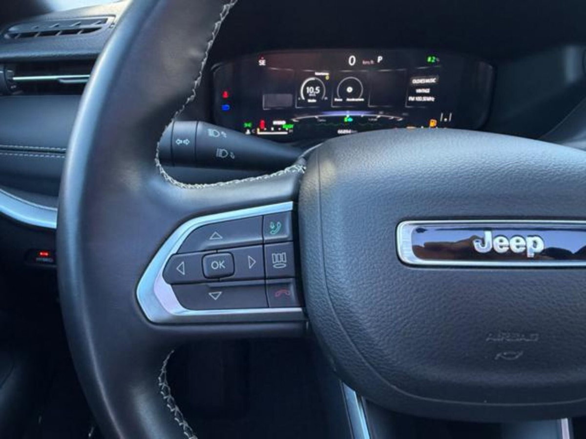 Jeep Compass full-electric Overland 4xe 375cv auto (17)